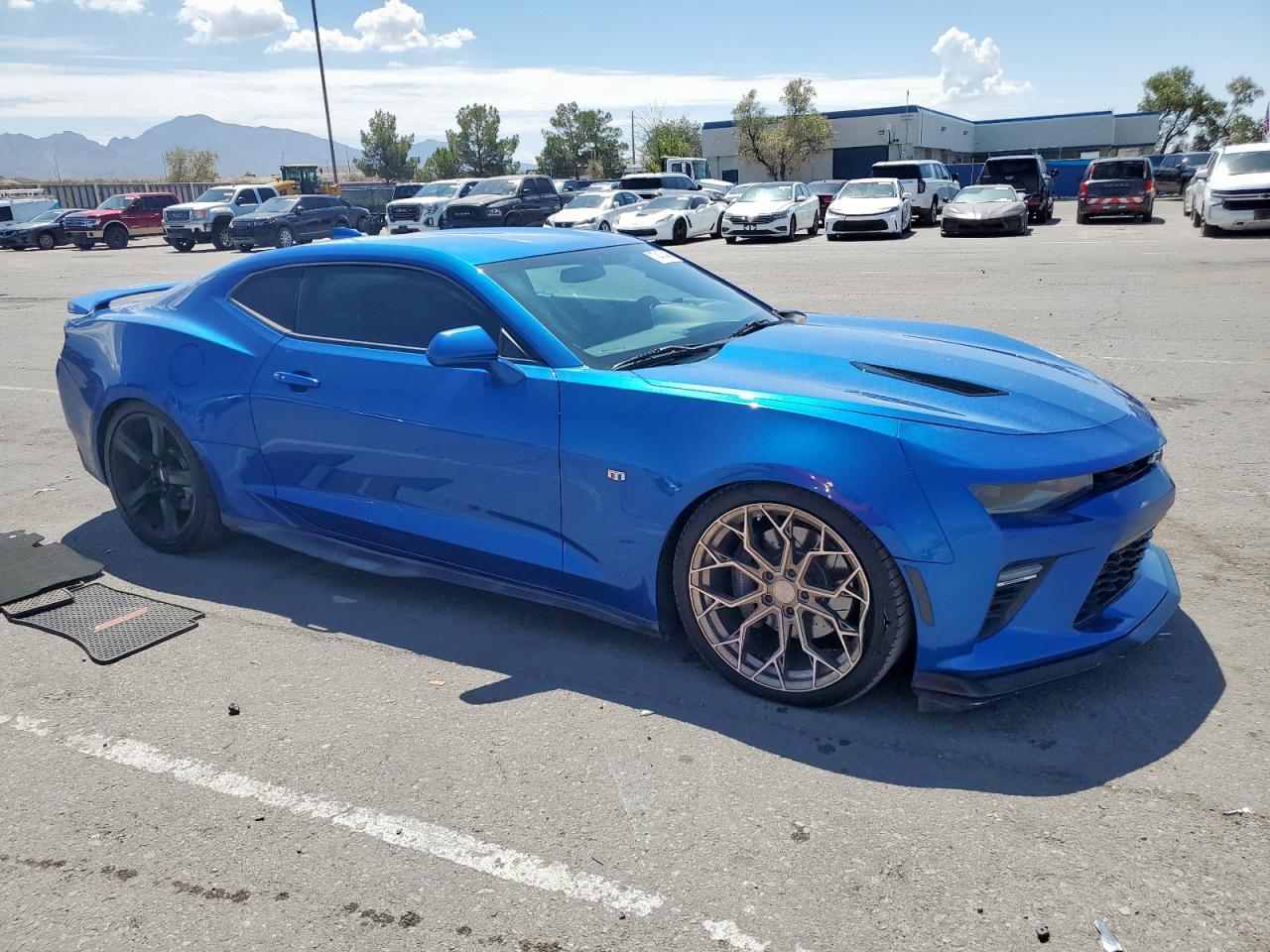 2017 CHEVROLET Camaro