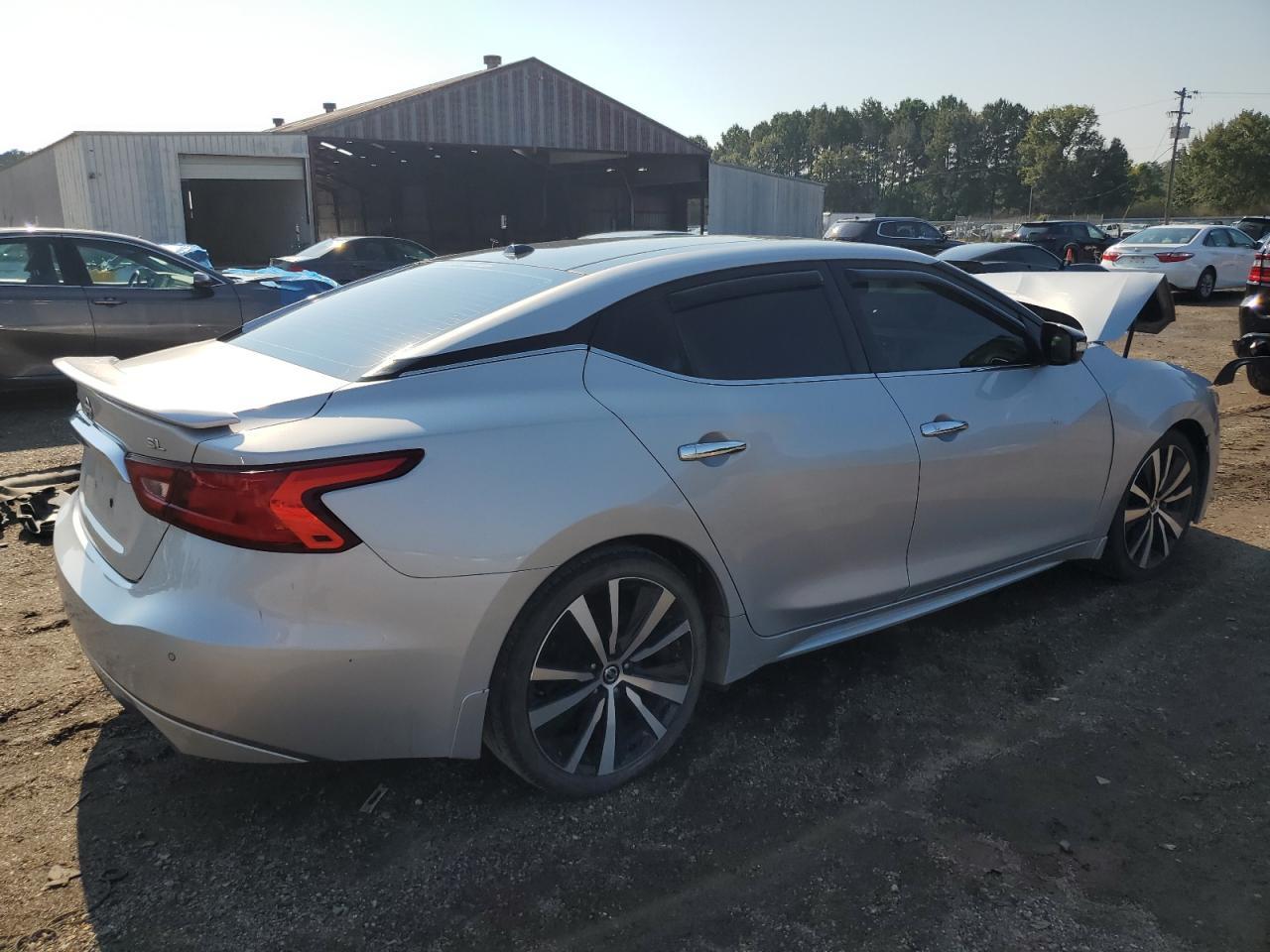 2018 NISSAN Maxima