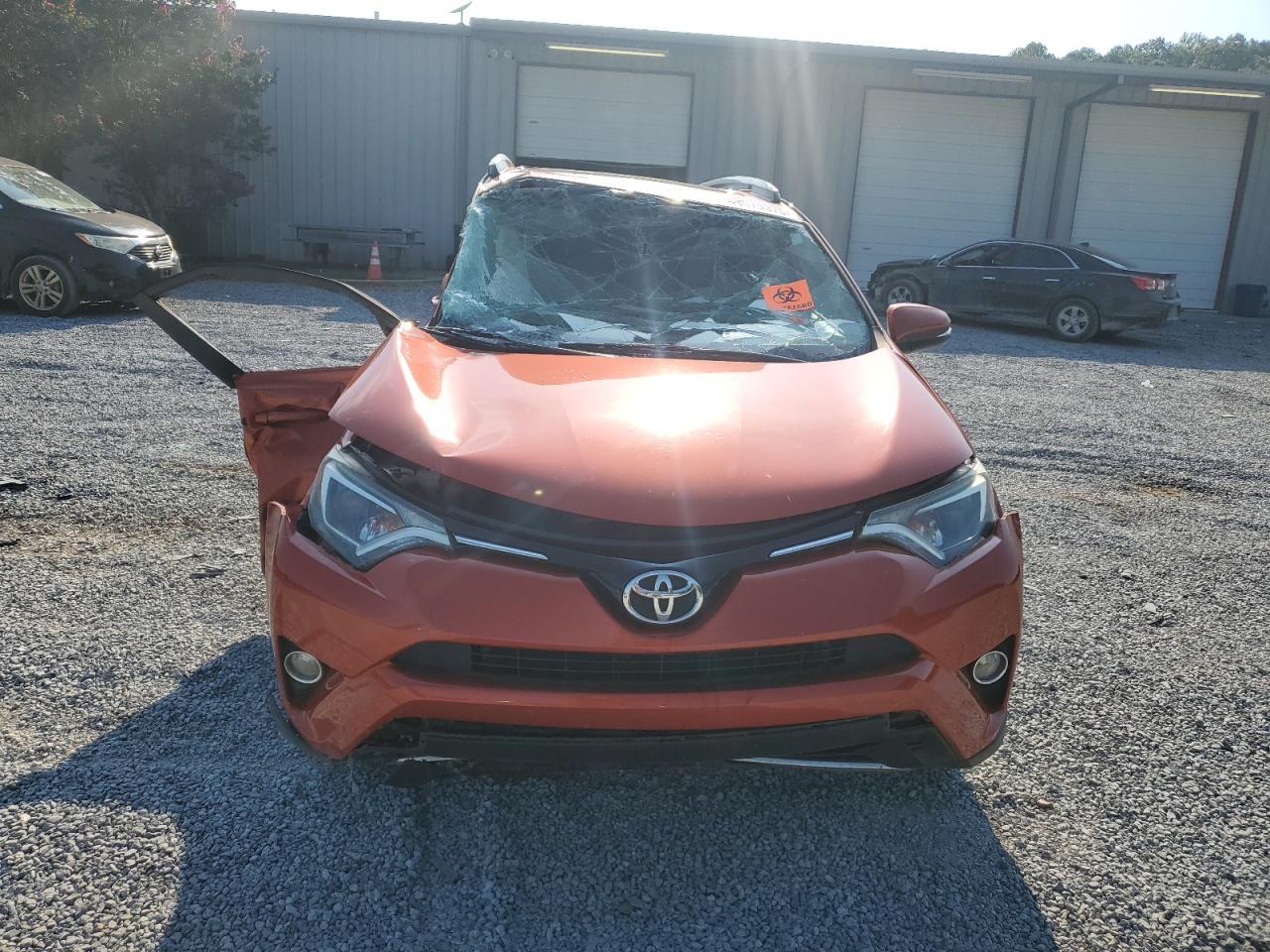 2016 TOYOTA RAV4