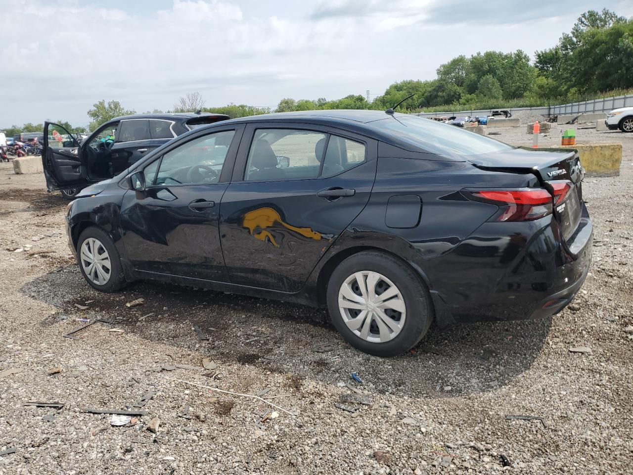 2020 NISSAN VERSA