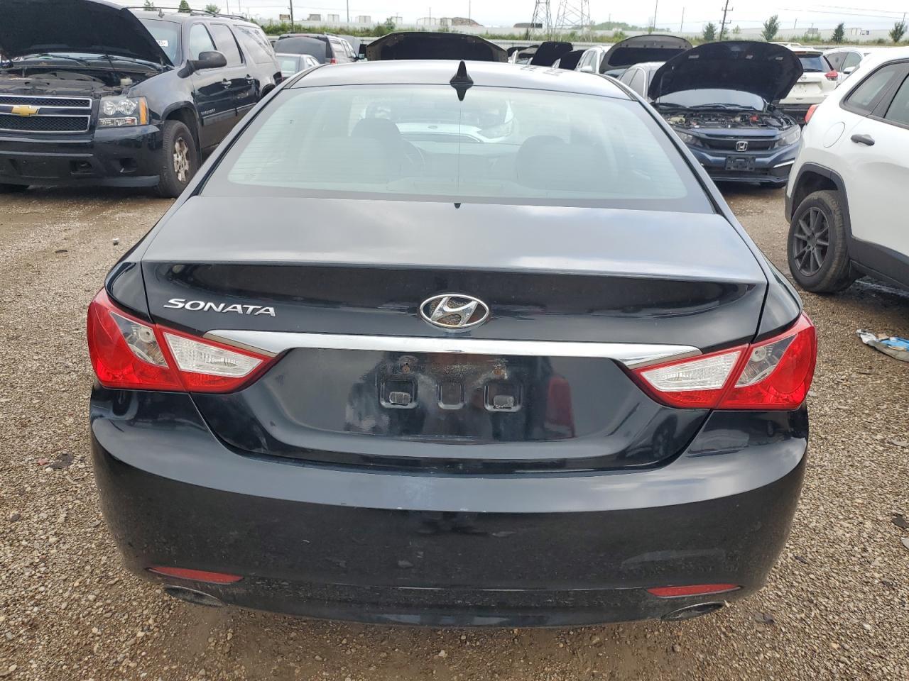 2011 HYUNDAI SONATA