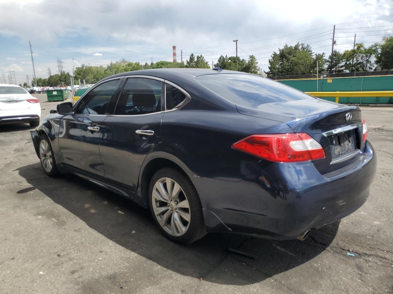 2011 INFINITI M37