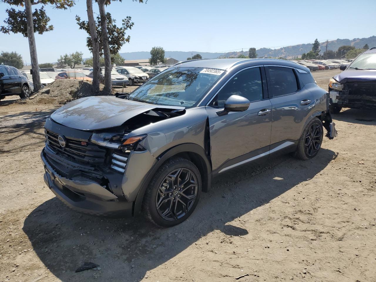2025 NISSAN KICKS