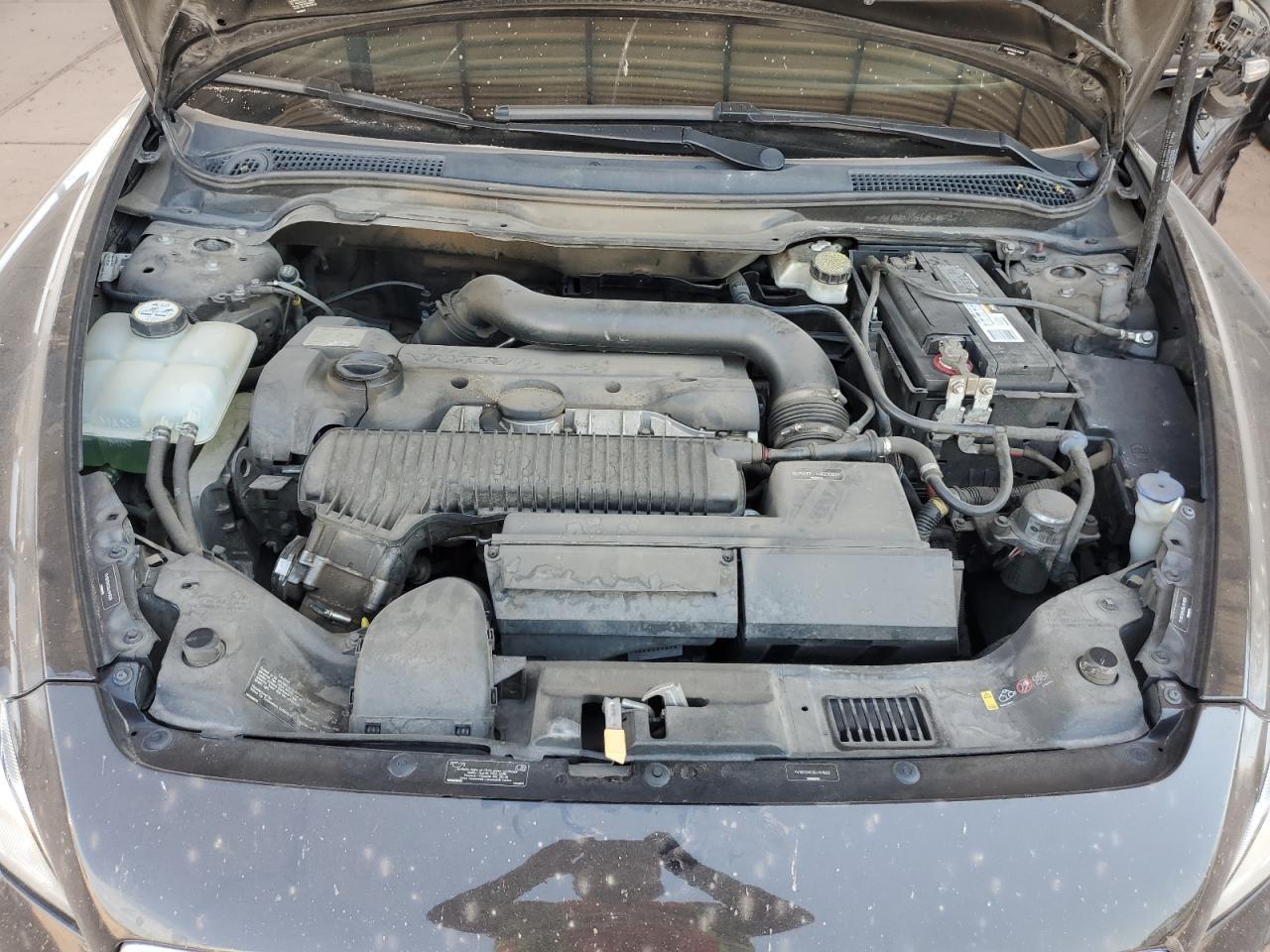 2013 VOLVO C70