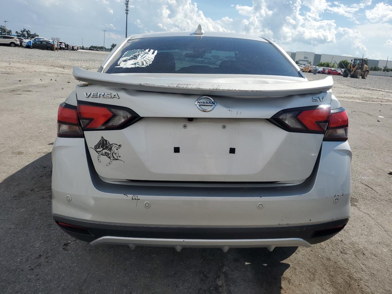 2020 NISSAN VERSA