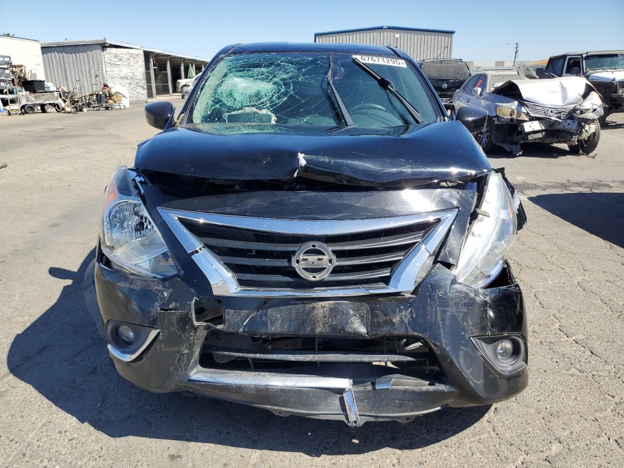 2018 NISSAN VERSA