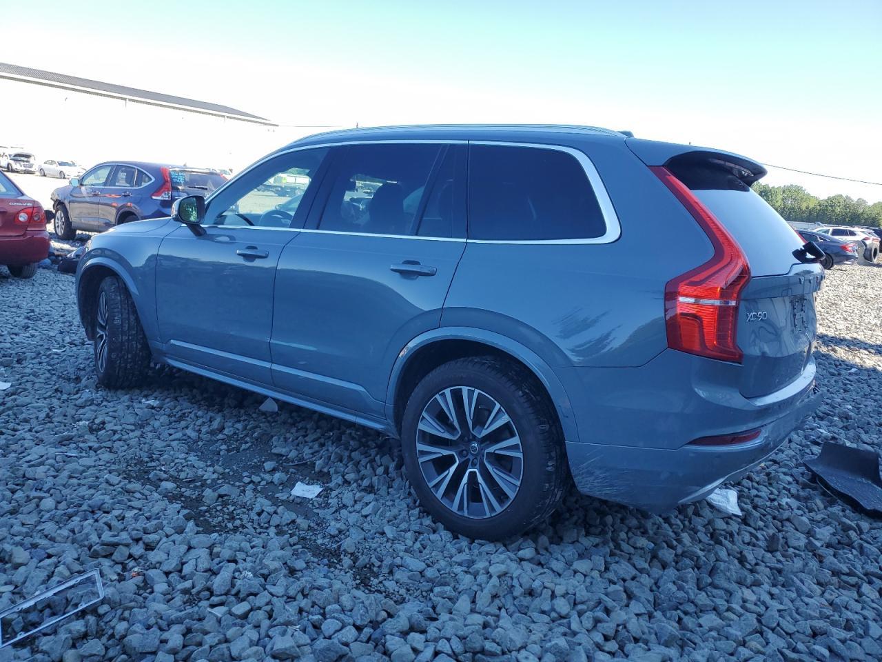 2022 VOLVO XC90