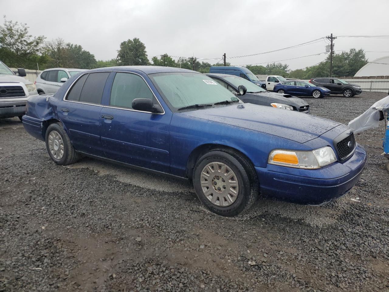 2004 FORD Crown Victoria