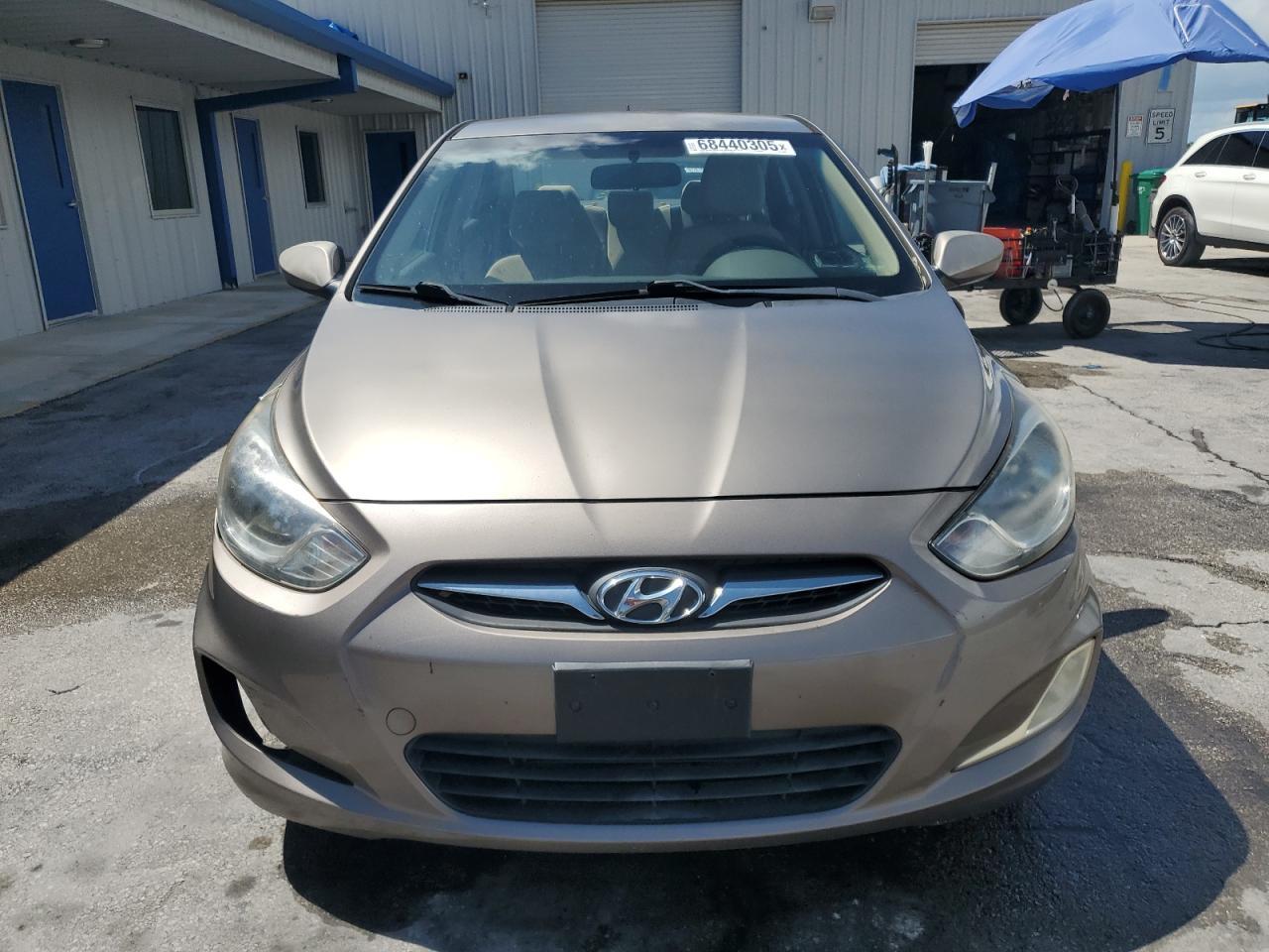 2012 HYUNDAI ACCENT