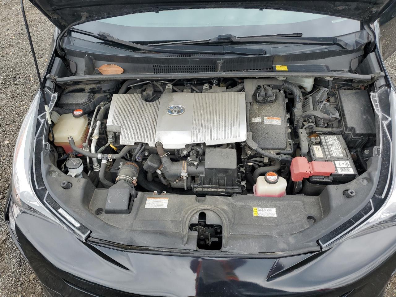 2016 TOYOTA PRIUS