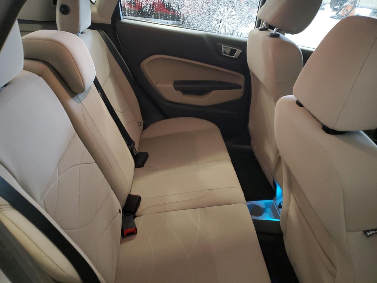2014 FORD Fiesta