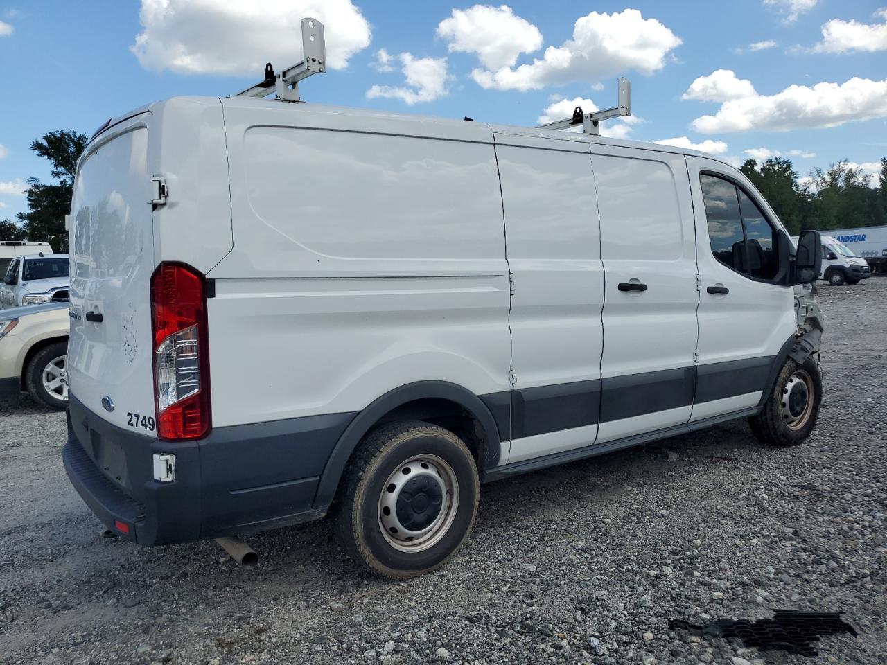 2022 FORD Transit