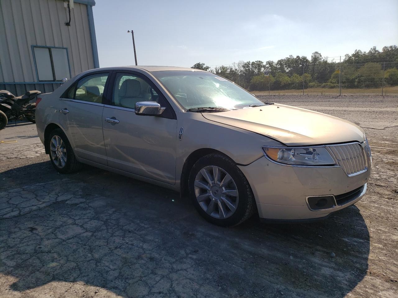 2010 LINCOLN MKZ
