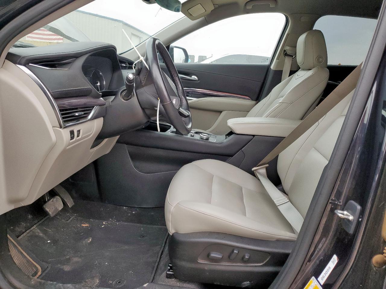 2023 CADILLAC XT4