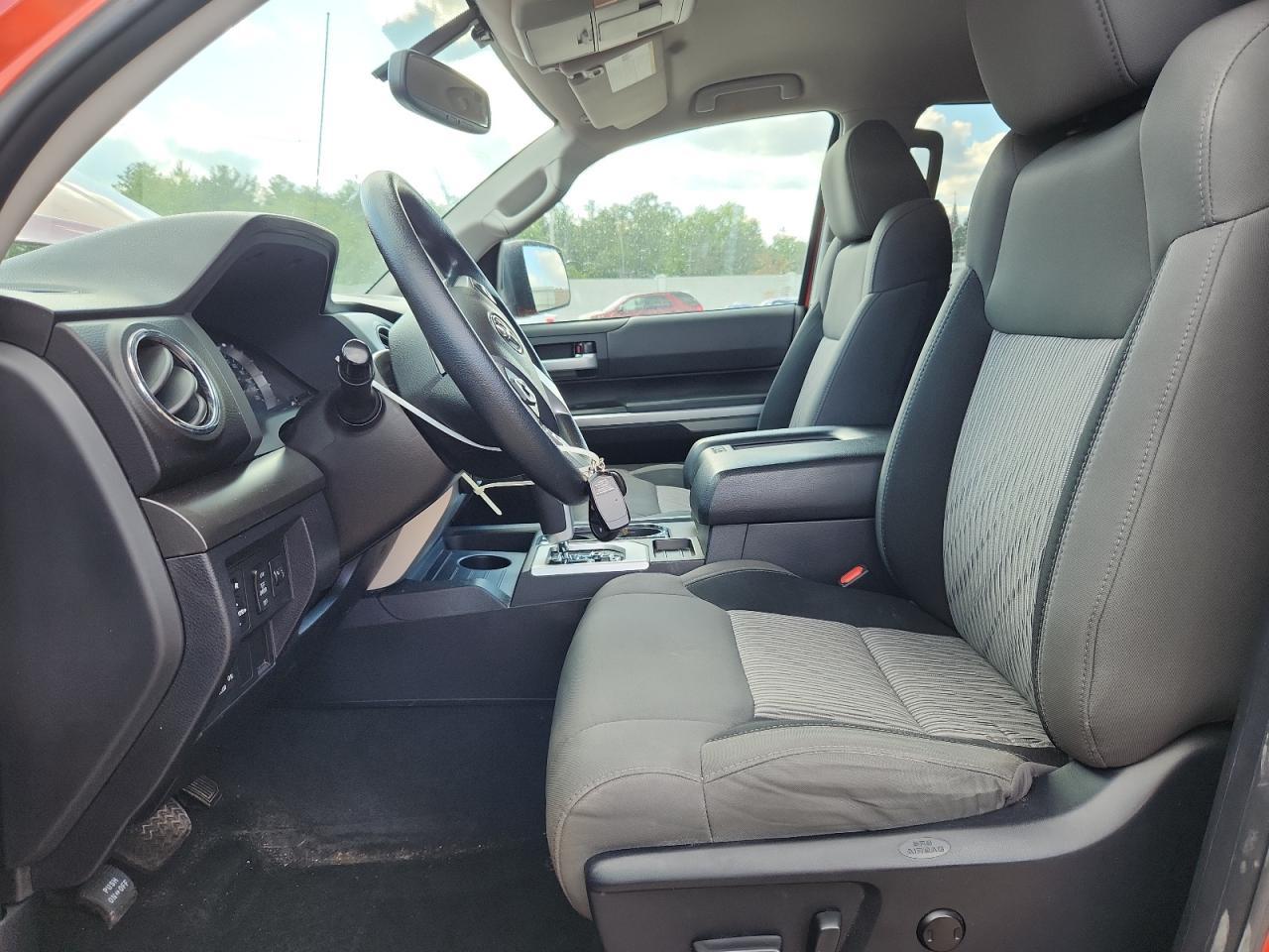 2017 TOYOTA TUNDRA