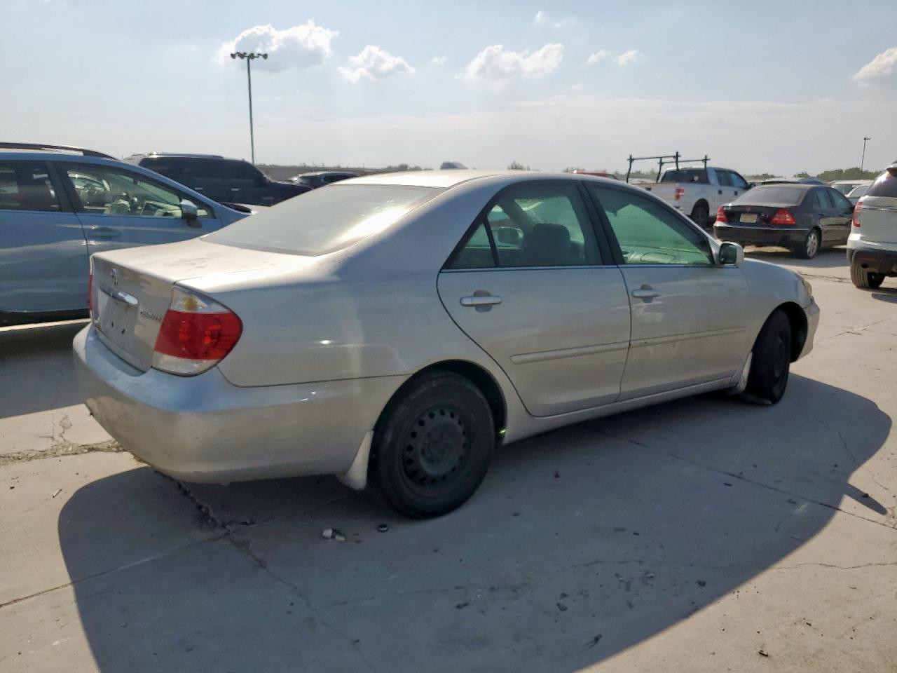 2005 TOYOTA CAMRY