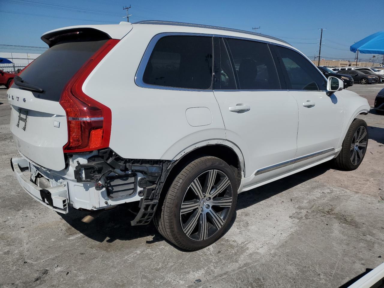2024 VOLVO XC90