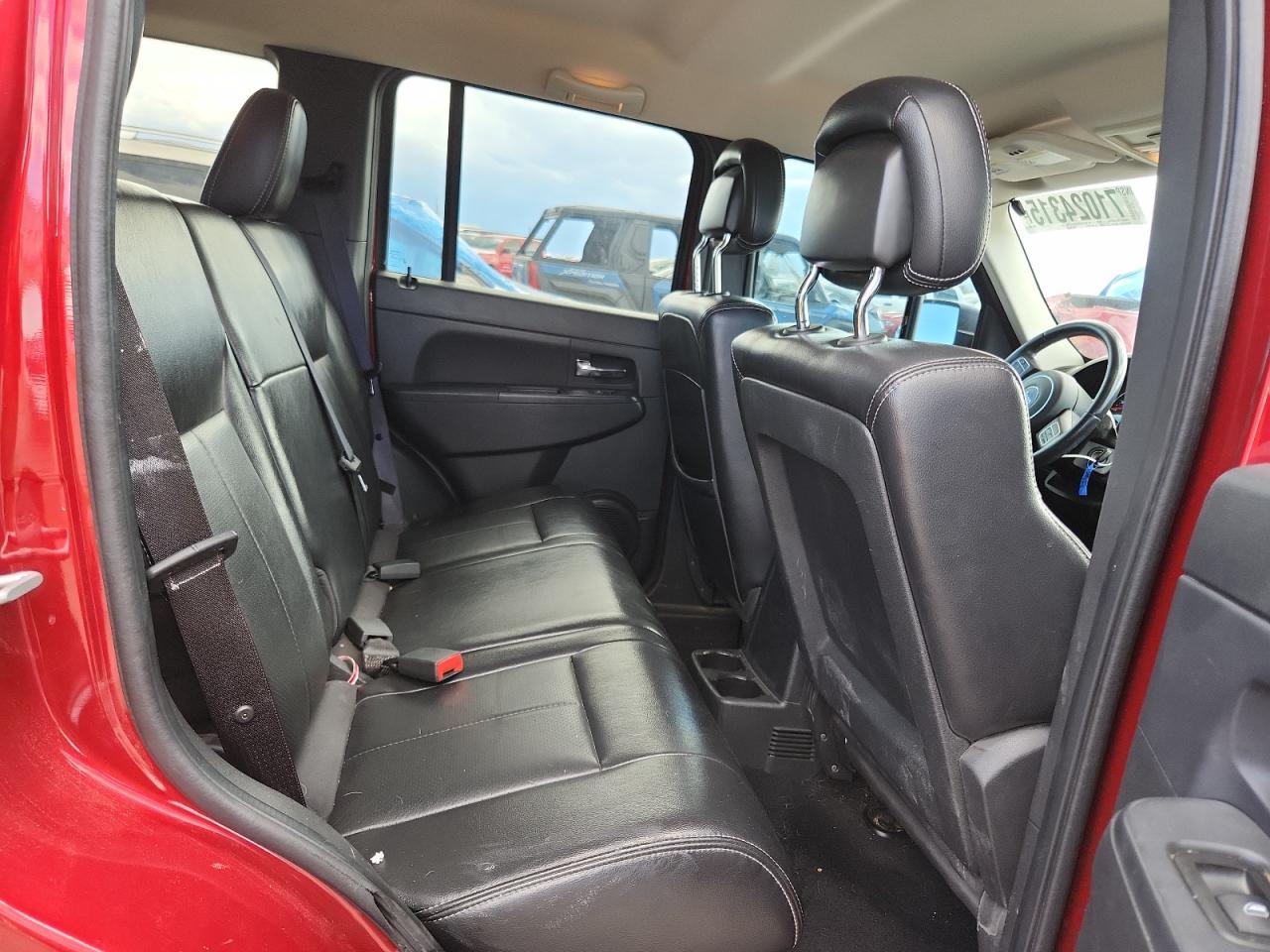 2012 JEEP Liberty