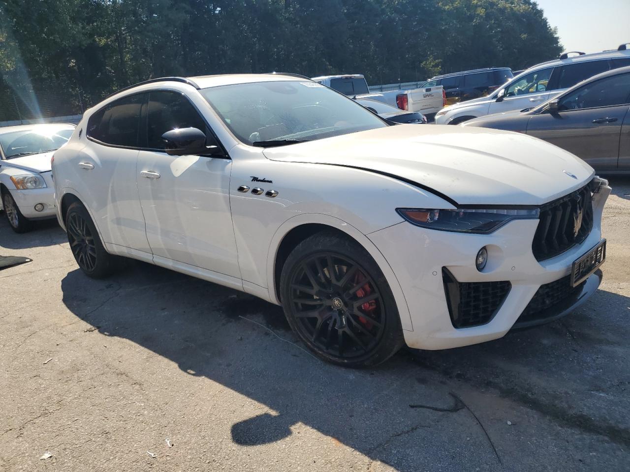 2022 MASERATI Levante