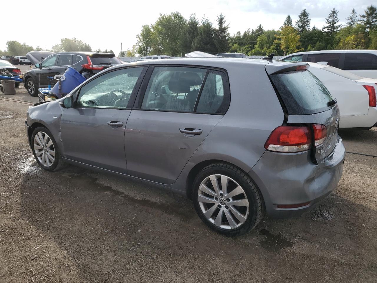 2013 VOLKSWAGEN GOLF