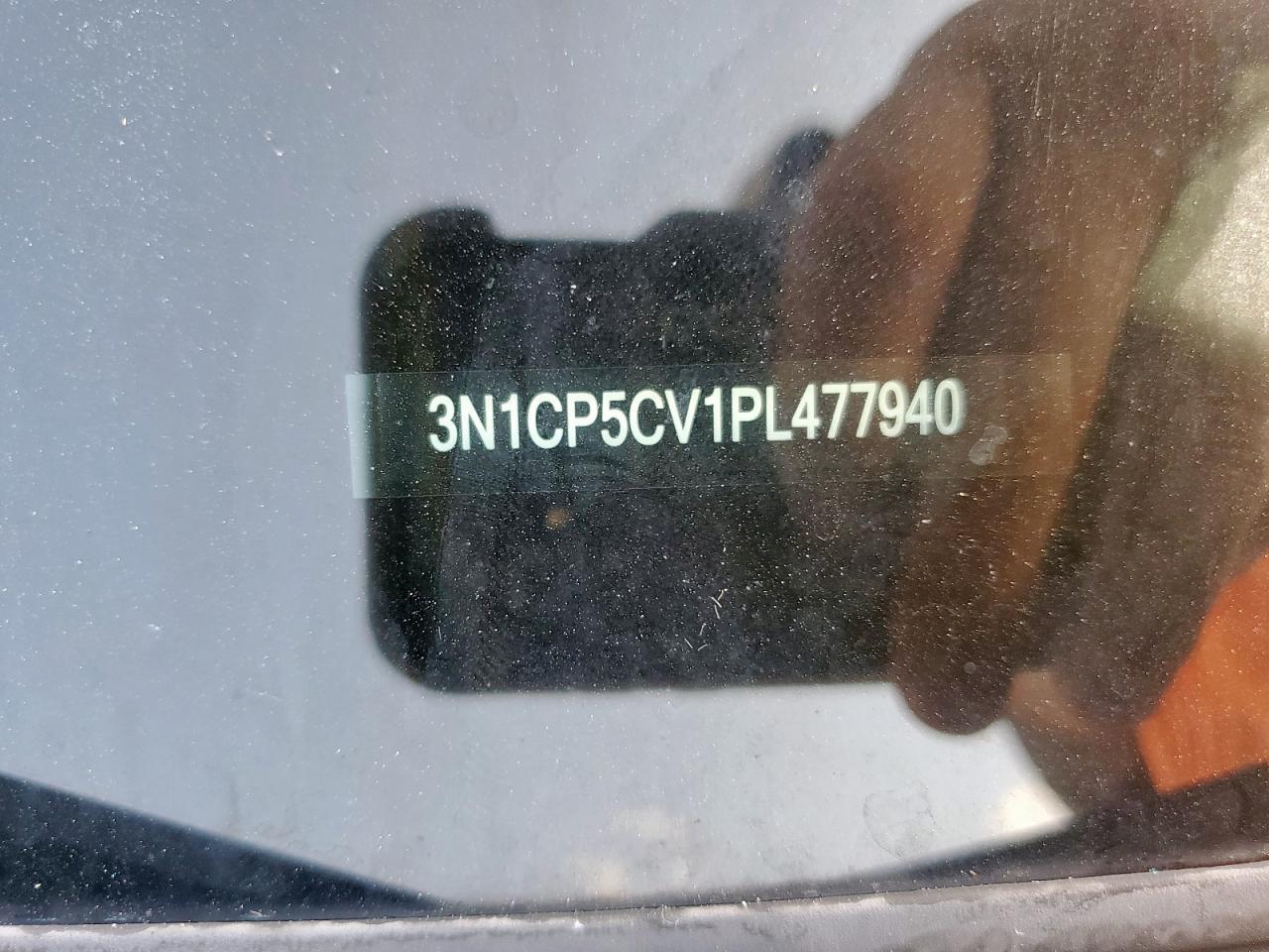 2023 NISSAN KICKS