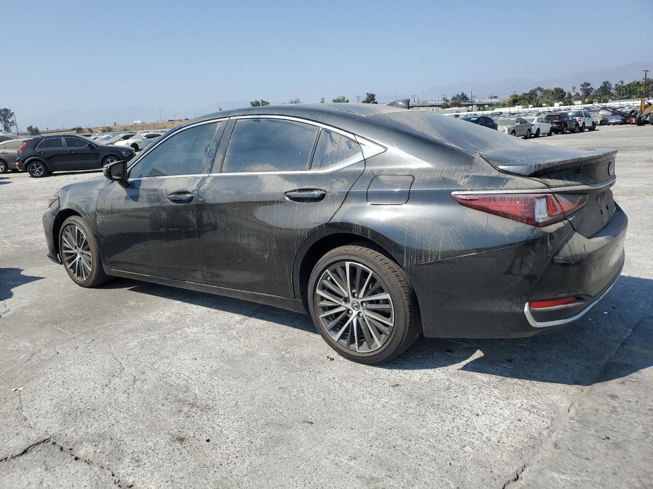 2024 LEXUS Es