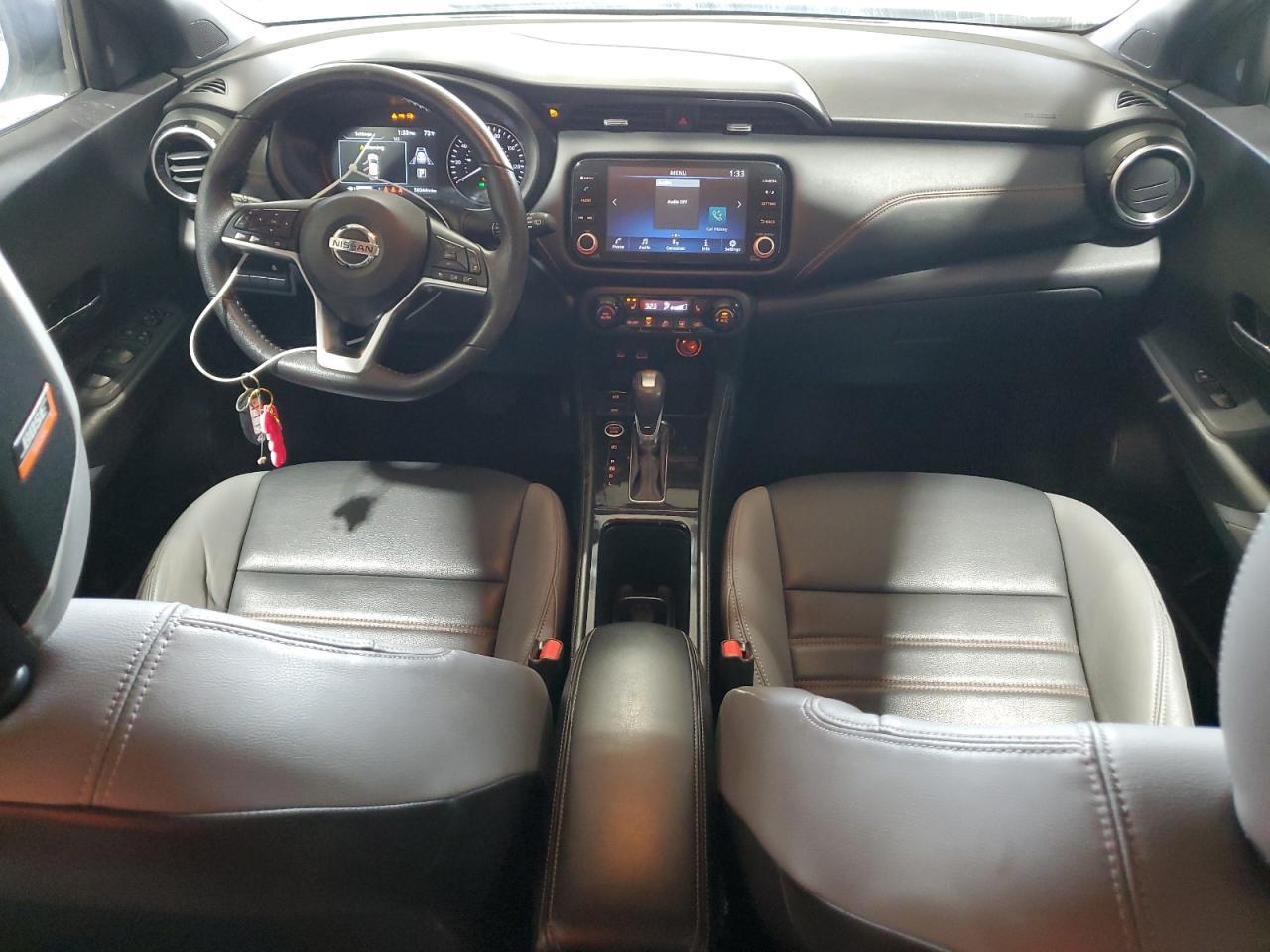 2021 NISSAN KICKS