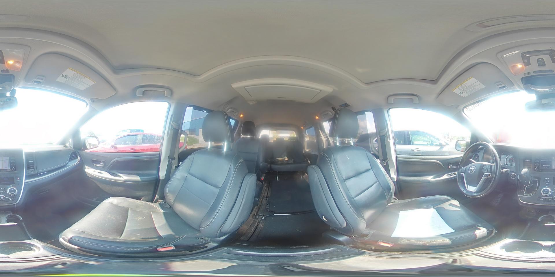 2018 TOYOTA SIENNA