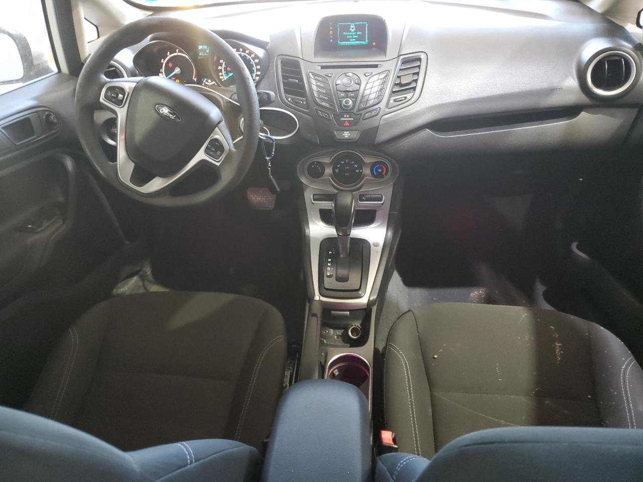 2017 FORD Fiesta