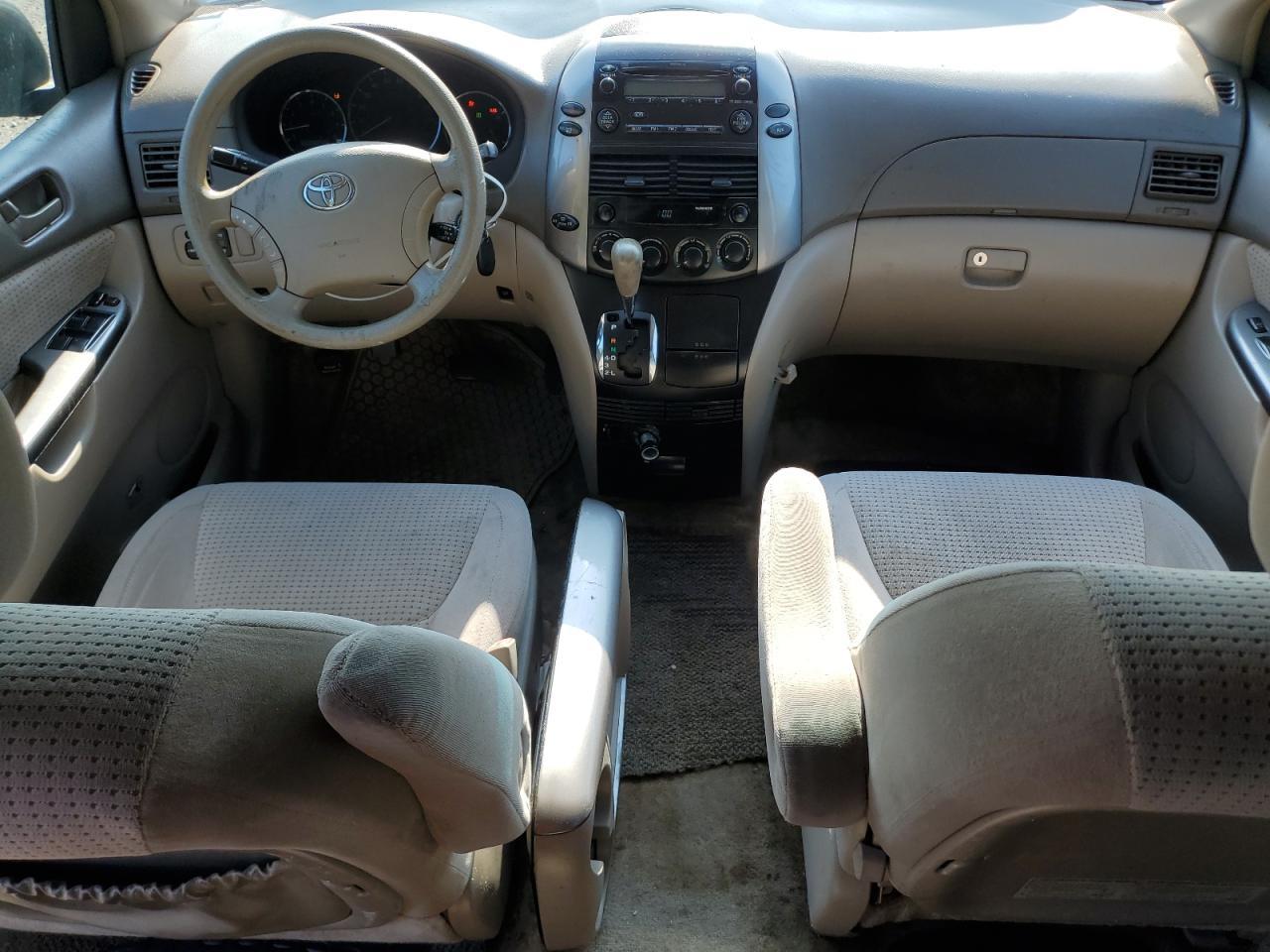 2006 TOYOTA SIENNA