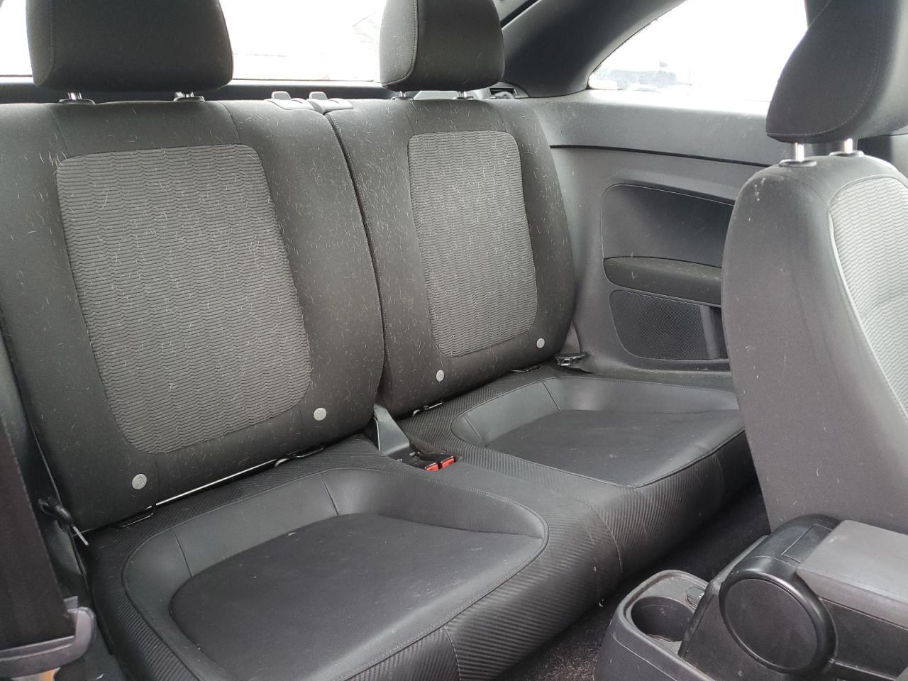 2013 VOLKSWAGEN Beetle