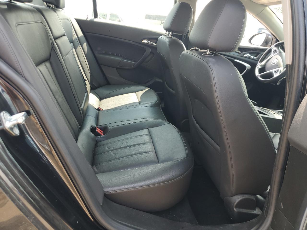 2011 BUICK Regal