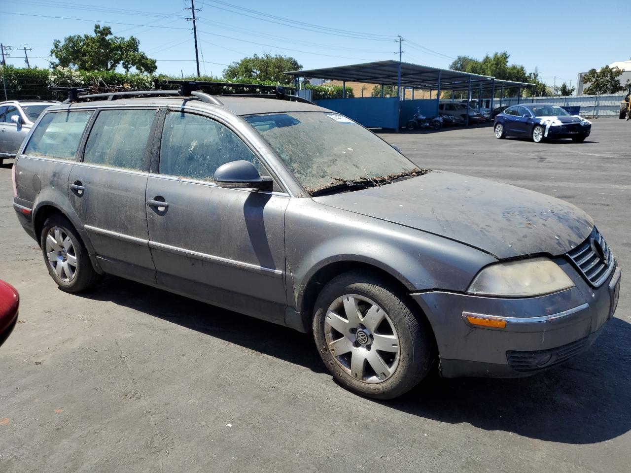 2005 VOLKSWAGEN Passat