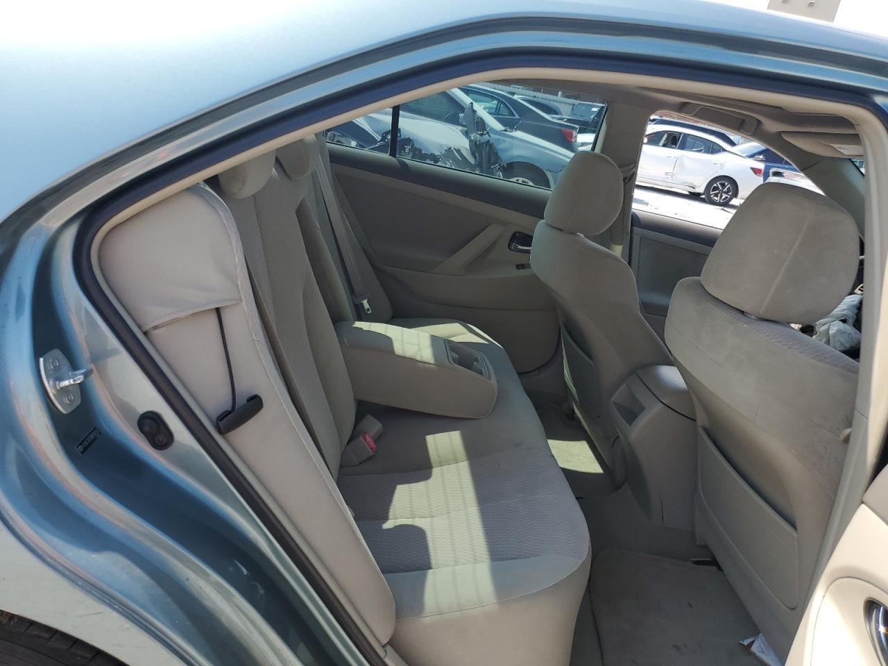 2010 TOYOTA CAMRY