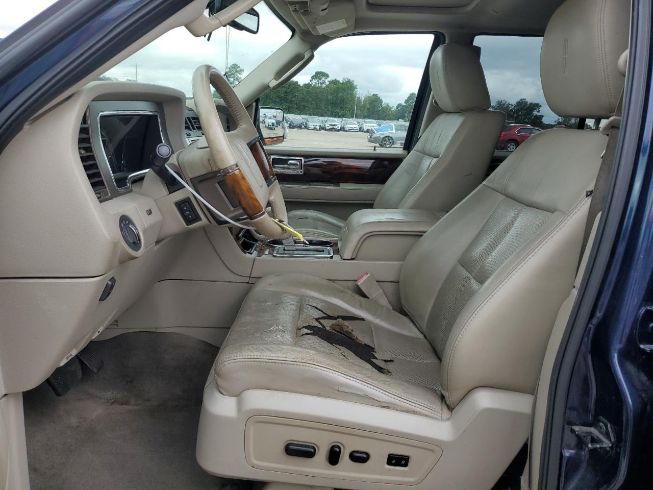 2013 LINCOLN Navigator