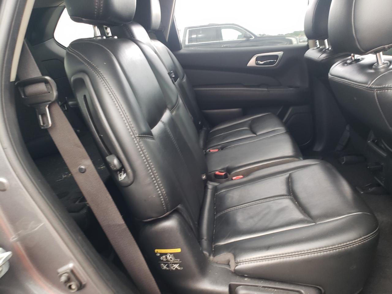 2016 NISSAN PATHFINDER