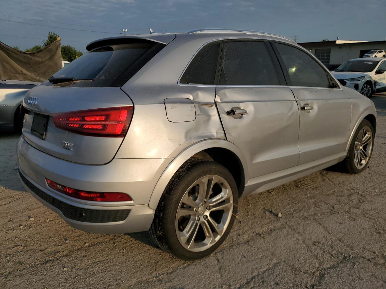 2016 AUDI Q3
