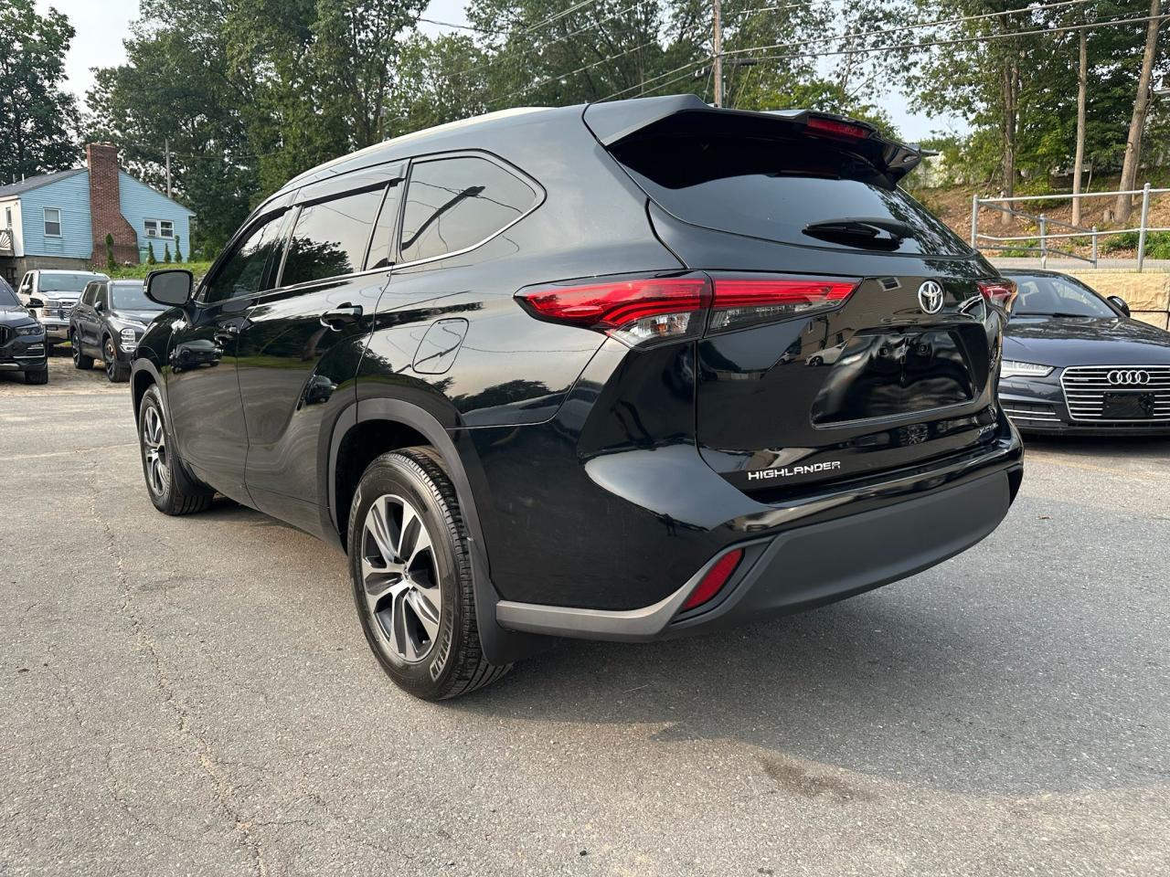 2022 TOYOTA HIGHLANDER