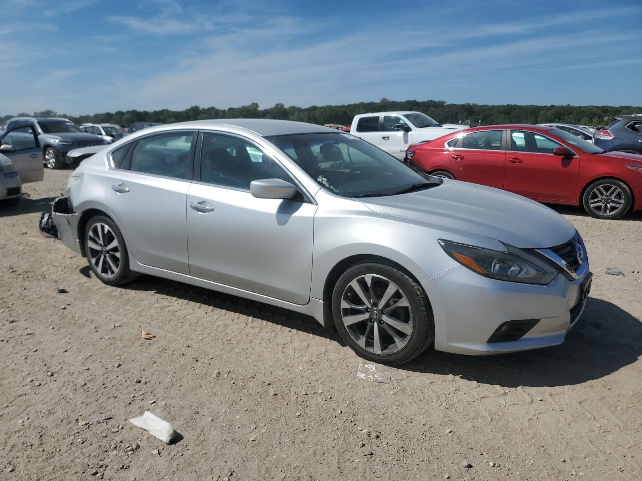 2017 NISSAN ALTIMA