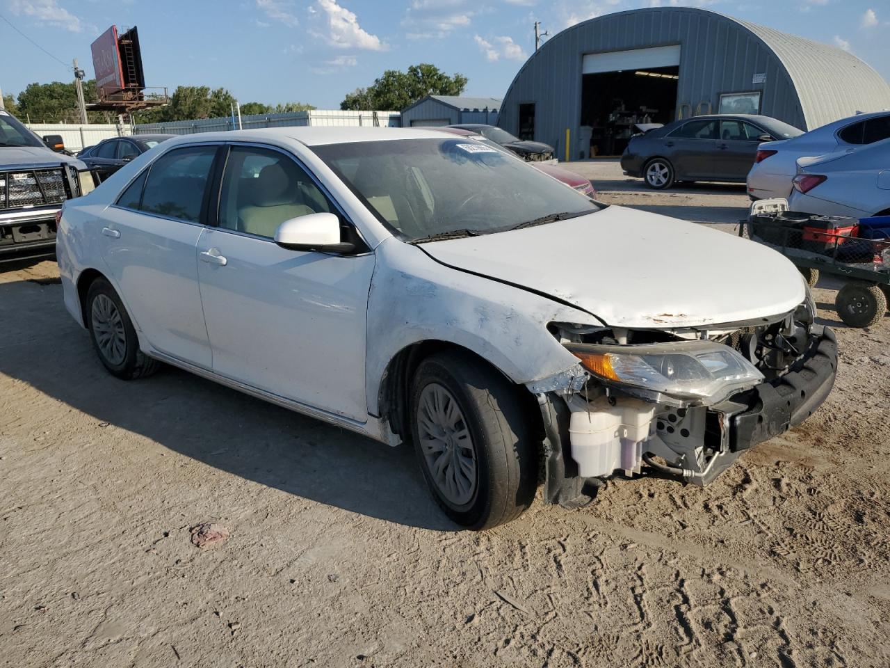 2014 TOYOTA CAMRY