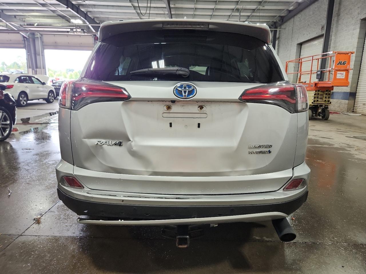 2016 TOYOTA RAV4