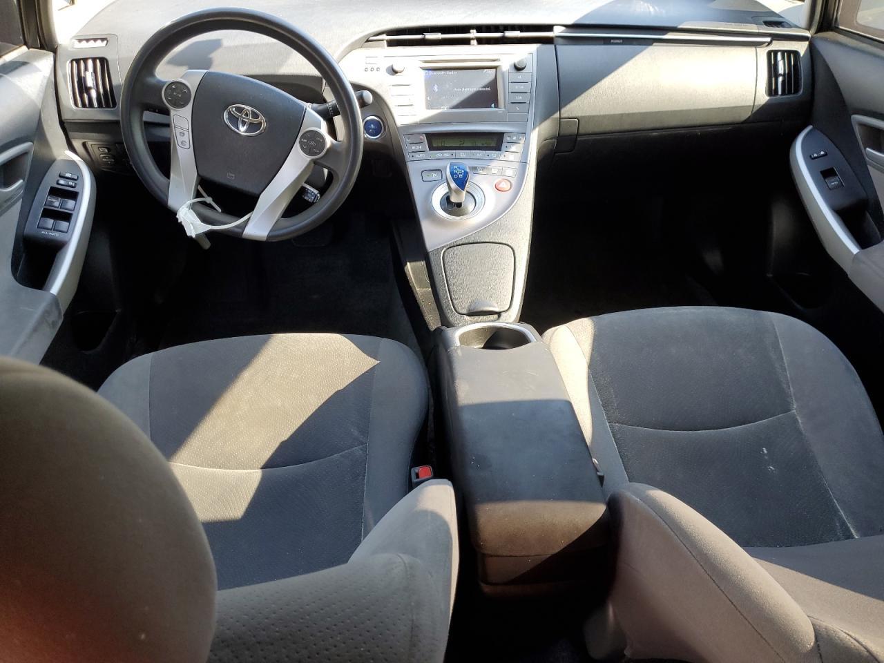 2015 TOYOTA PRIUS