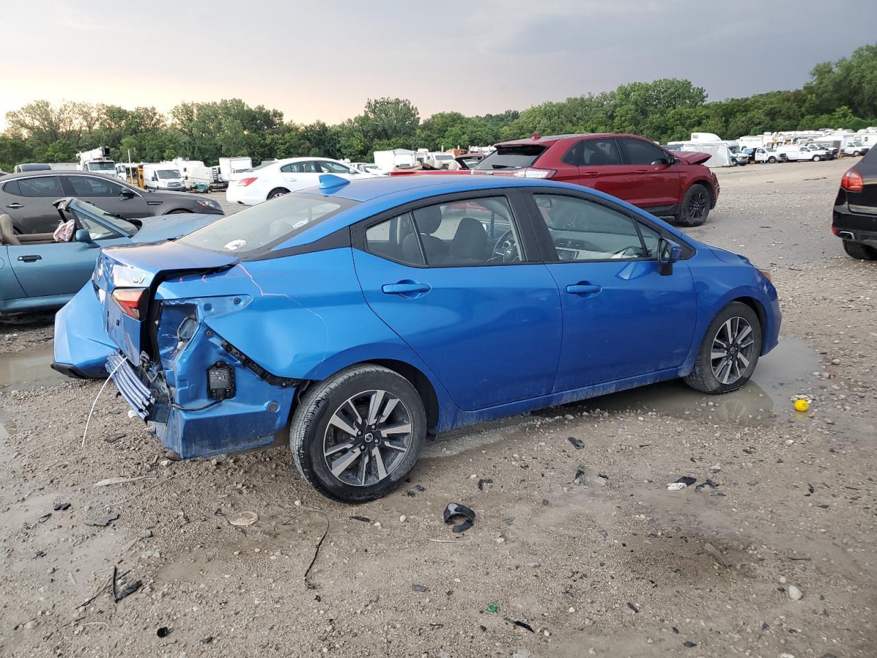 2021 NISSAN VERSA