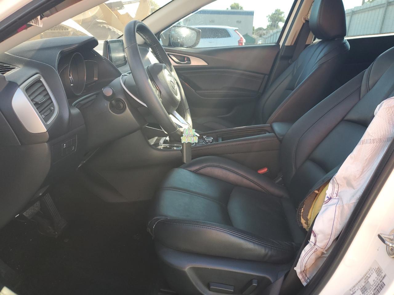 2018 MAZDA 3