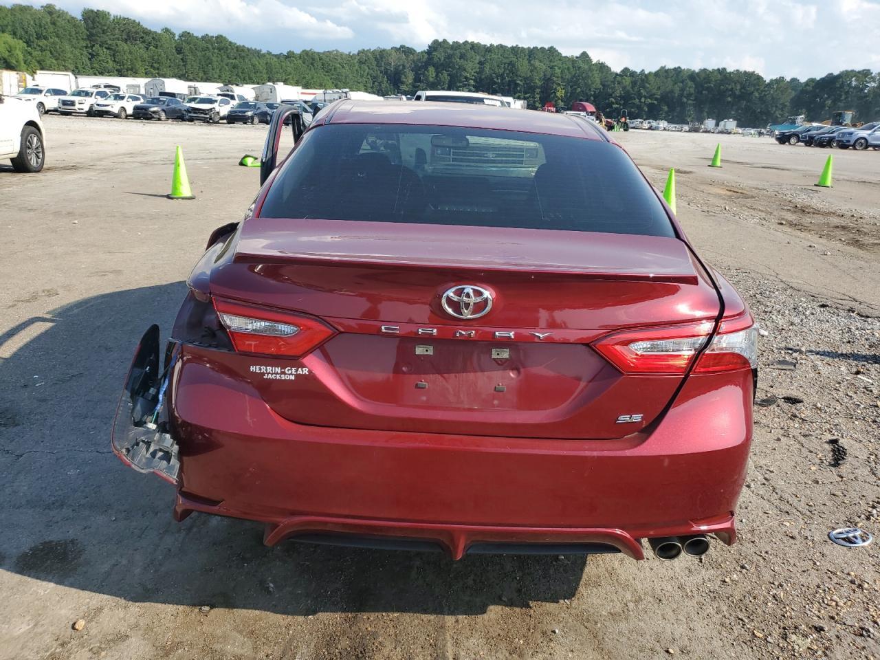 2018 TOYOTA CAMRY