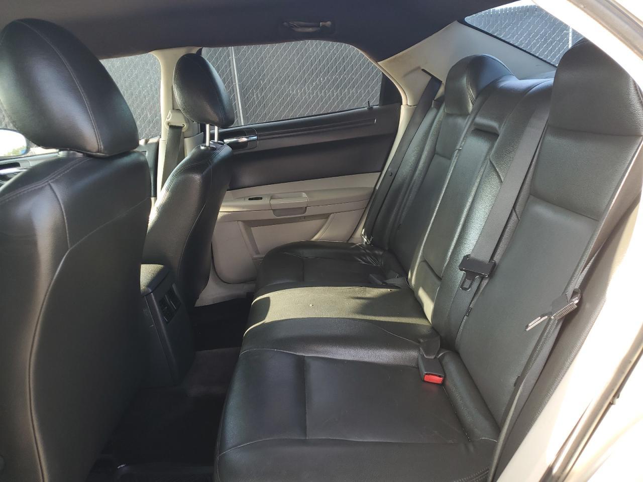 2006 CHRYSLER 300