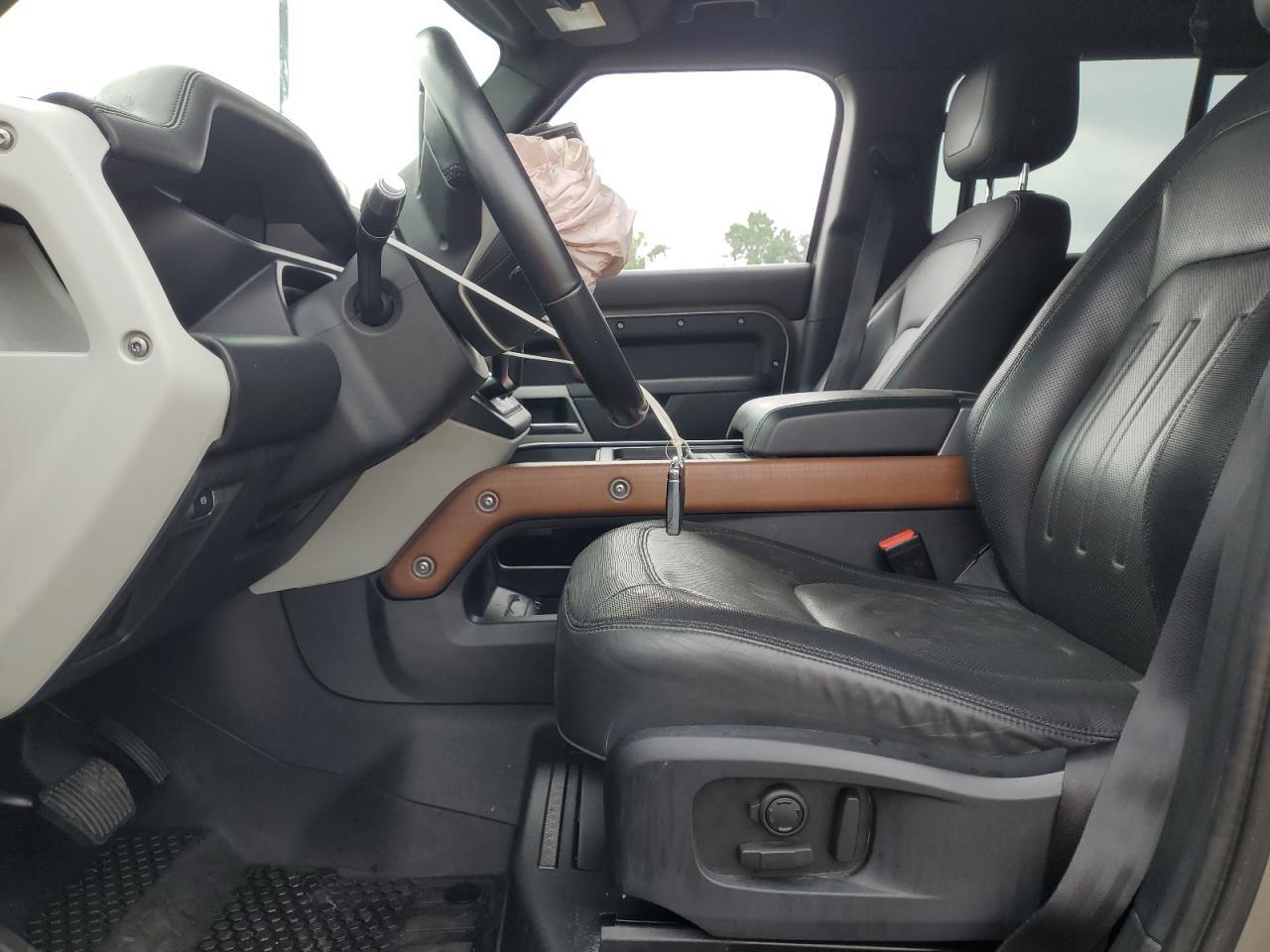 2021 LAND ROVER Defender