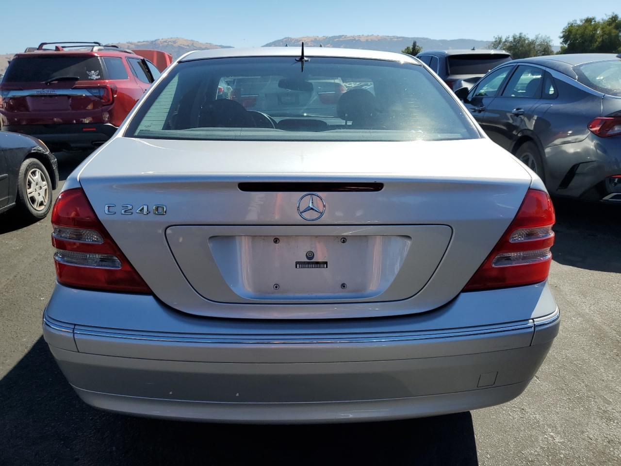 2002 MERCEDES-BENZ C-CLASS