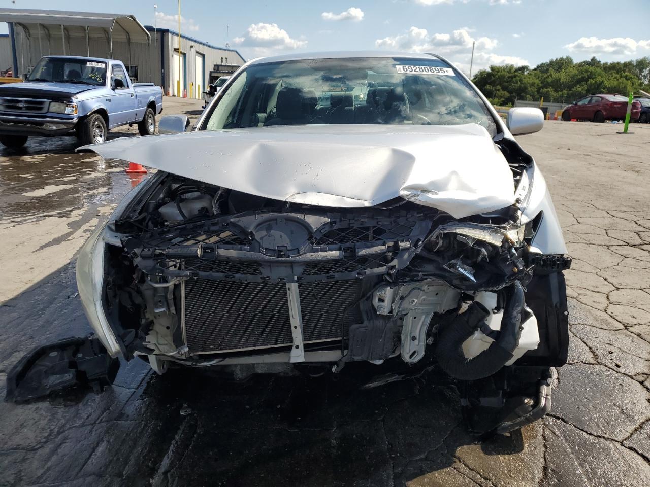 2011 TOYOTA COROLLA