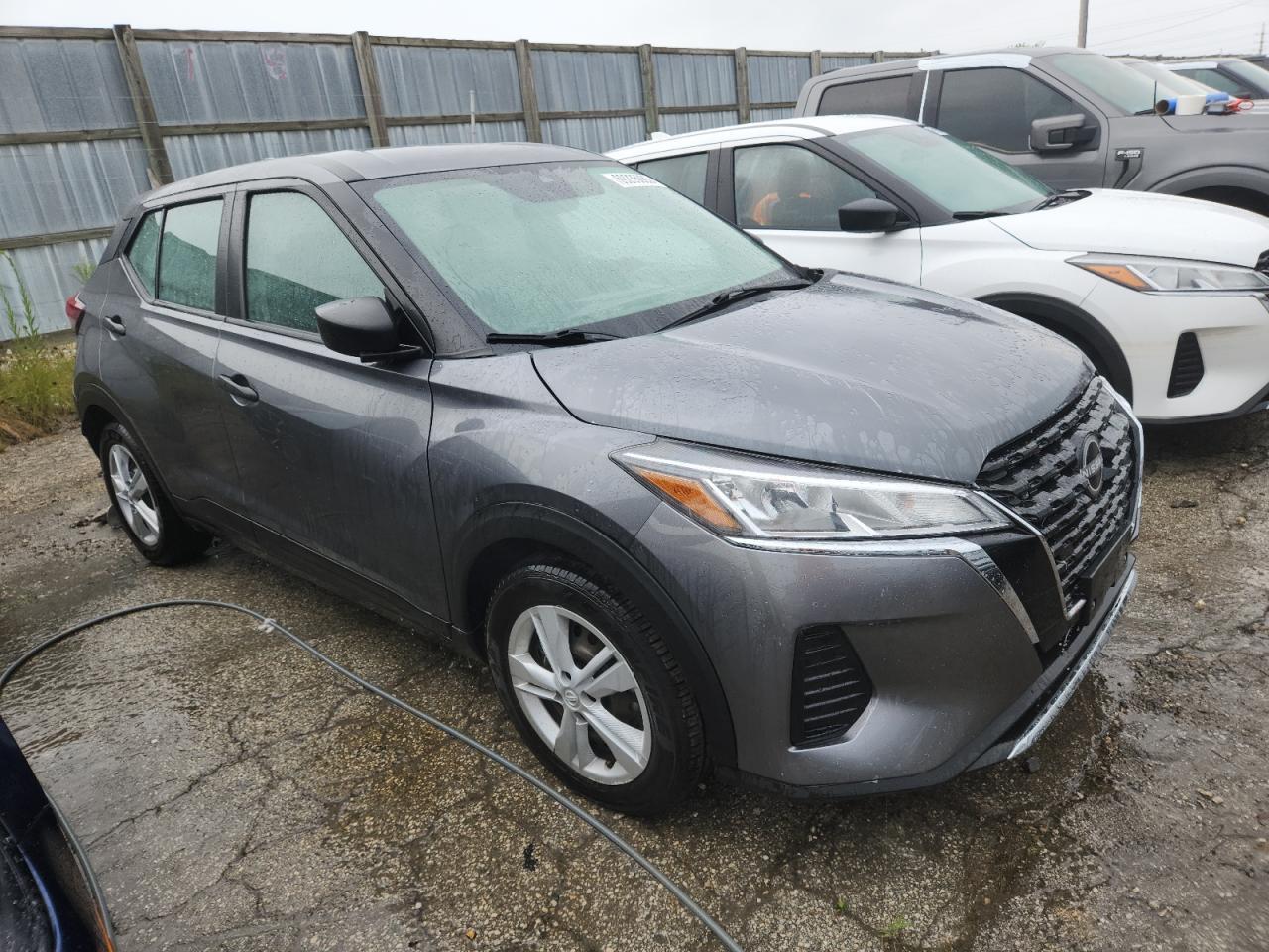 2023 NISSAN KICKS